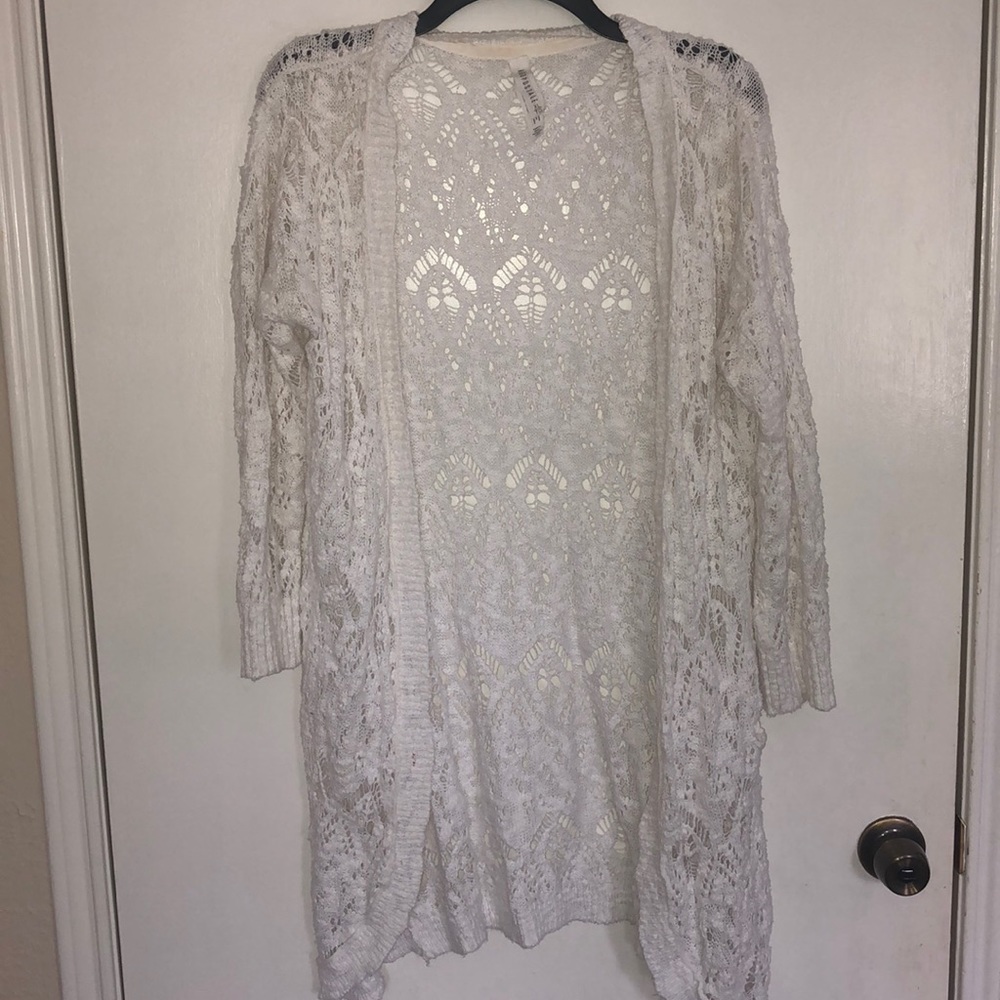 White knitted cardigan